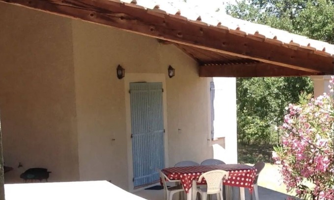 Menerbes Casa | Luberon - Vue Exceptionnelle - Location de Maisonnette 4 Personnes