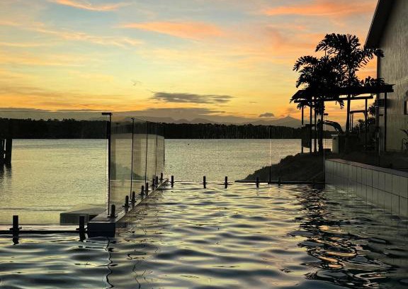 Lucinda Complejo | Lucinda Cove Resort