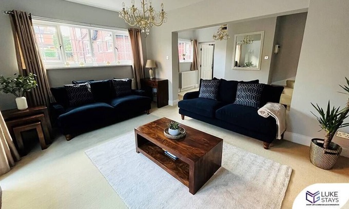 Gateshead Cabaña | Luke Stays - Low Fell