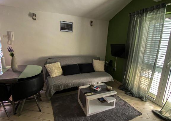 Lukovo Apartamento | Lukovo Otocko Apartment