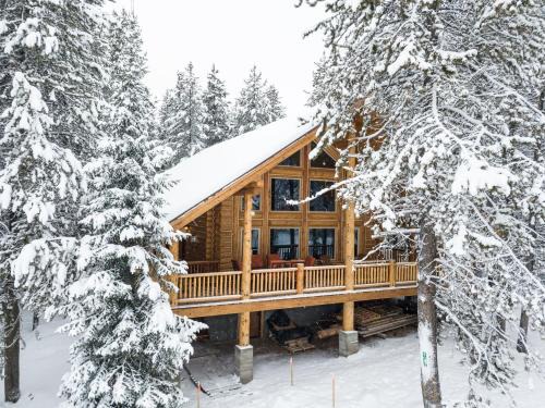Island Park Casa | Lumberjack Lodge