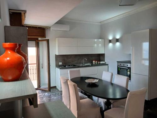 Reggio Calabria Apartamento | Luminoso appartamento Vista Mare Porto & Centro