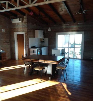 Granadero Baigorria Apartamento | Luminoso Loft cercano rio Grdro Baigorria - Cochera opcional