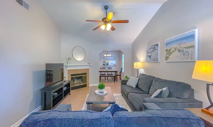 Tallahassee Casa | Reopening - Renovated - The cozy white townhouse!