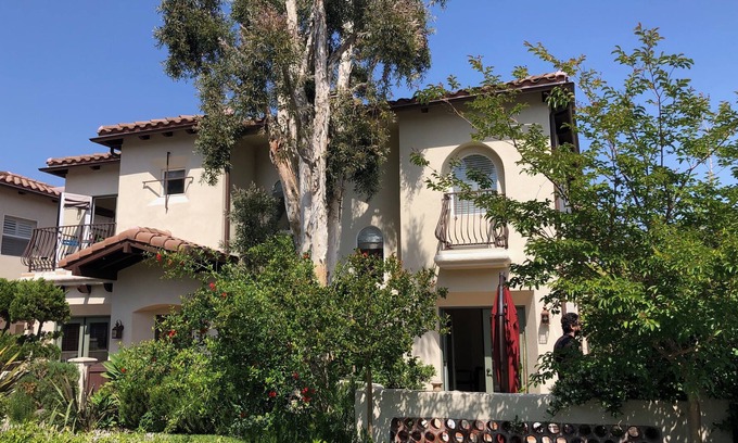 The Flats Casa | Luminous West Hollywood Retreat