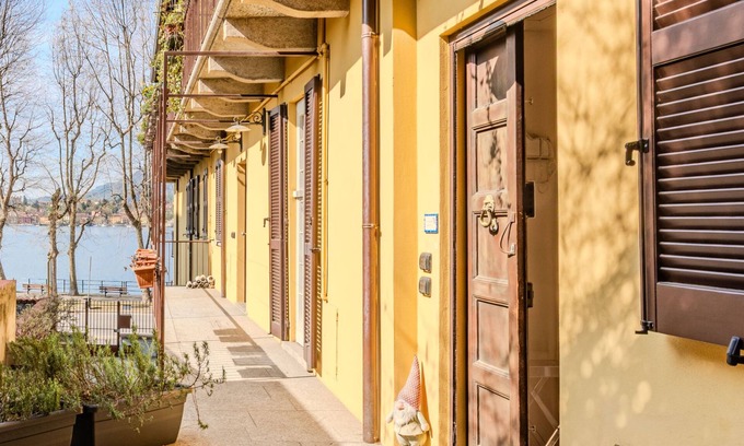 Lecco Apartamento | Lungolago by Interhome