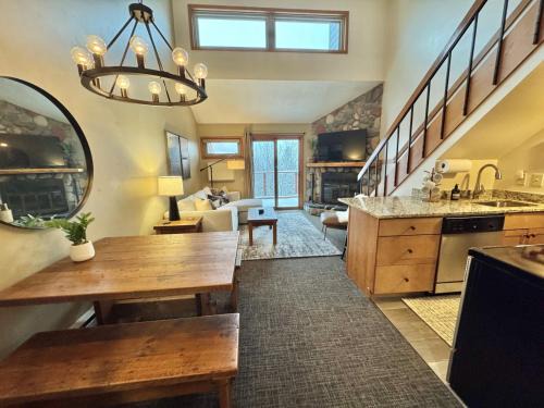 Lutsen Casa | Lutsen Mtn Ski in Ski out Gorgeous Views of Moose Mtn