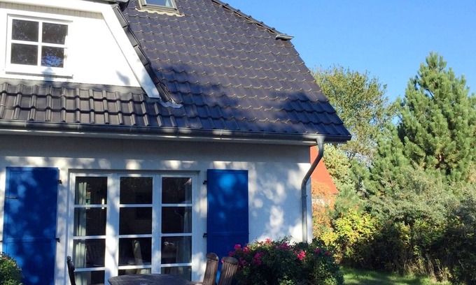 Vitte Casa | Luv - Reetgedeckte Doppelhaushälfte mit Zwei Schlafzimmern