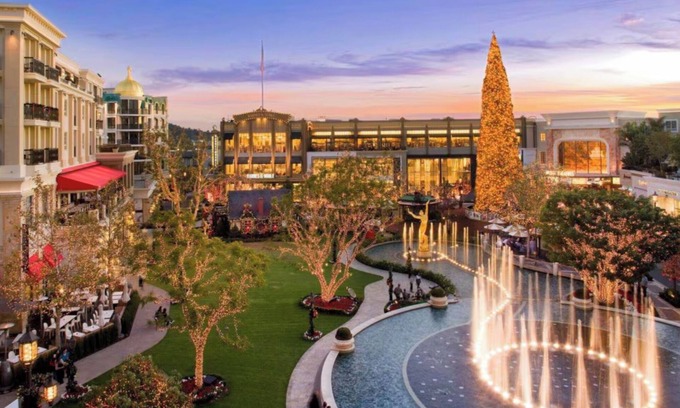 Downtown Apartamento | Lux 2BD/2BTH apartment in Glendale with WiFi, fitness room, pool
