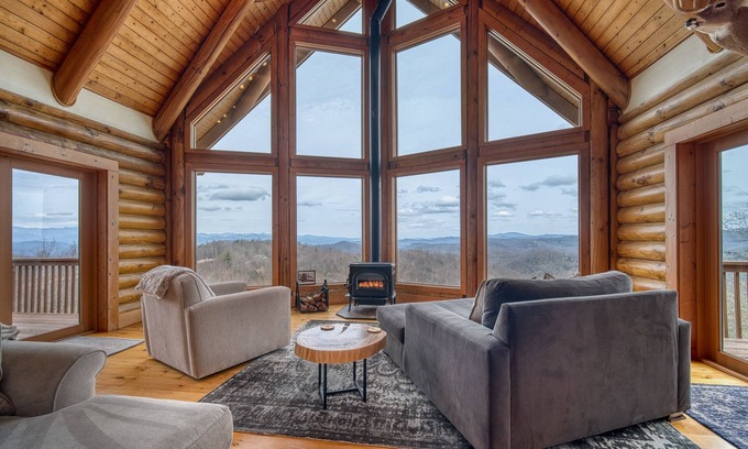 Rosman Casa | Lux/Private Cabin-PanoramicMntVIEWS-HotTub,Wd Stove,Firepl/Pit,GmRoom,FencedYard