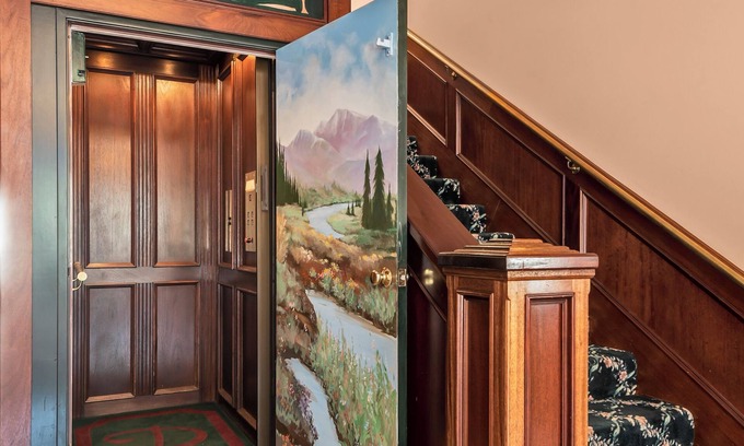 Wrightwood Casa | Luxary Castle & SPA near Skiing Resort