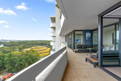 Lidcombe Apartamento | Luxe 2-Bed: Modern Interiors Balcony & BBQ Area
