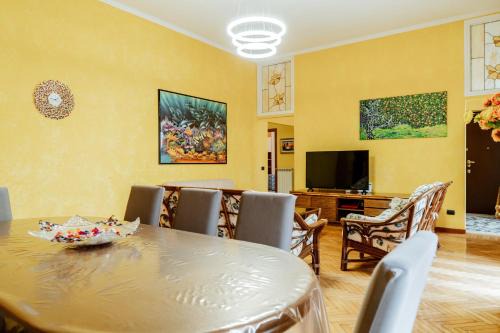 Busto Arsizio Apartamento | Luxe Apartment near Milano, Rho Fiera e MXP