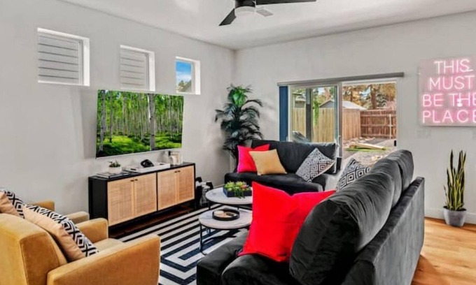 Mountainaire Cabina | Luxe Flagstaff Retreat w/ Epic Game Room + Yard