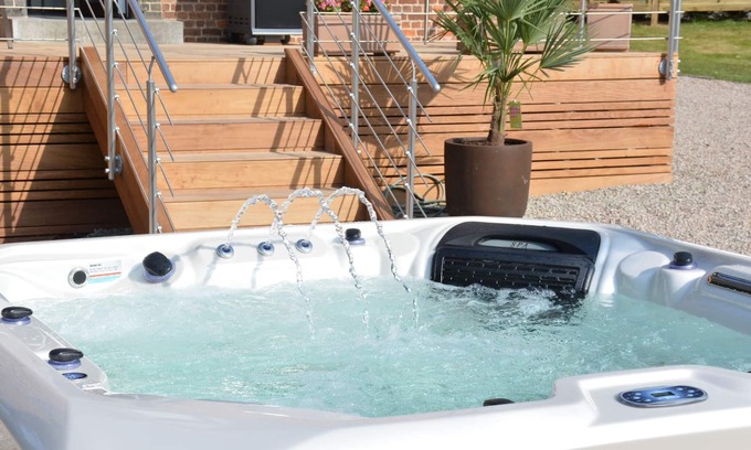 Spa Casa | Luxe Home with Hot Tub & Sauna