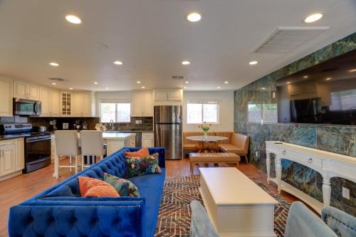 Las Vegas Casa | Luxe Las Vegas Casita with Patio about 6 Mi to Strip!