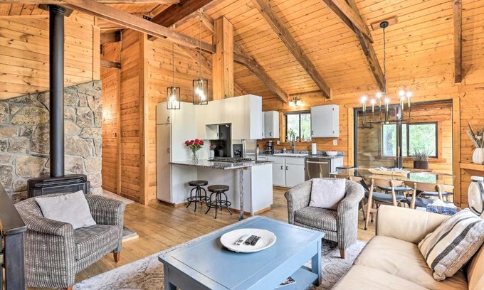 Twin Creek Village Casa | Luxe Pagosa Springs Cabin with Sauna and Hot Tub!