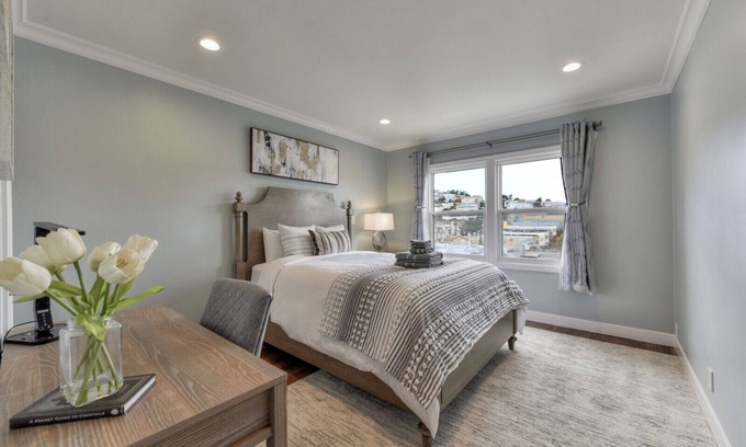 Outer Mission Casa | 2BR remodelado con LUXE con vista a la ciudad en SF (Bart / muni)