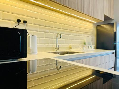 Kampung Sungai Nibong Apartamento | Luxe Seaview Rooftop Pool Airport bayan lepas
