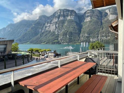 Unterterzen Apartamento | Luxuriöses Galerie-Penthouse direkt am Walensee