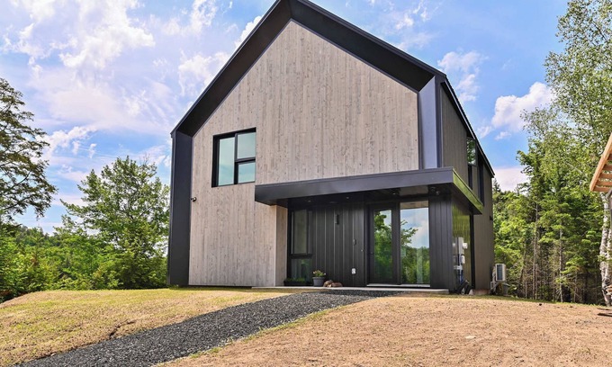 Argenteuil Regional County Municipality Chalet De Esquí | Luxurious Chalet Aube - Waterfront, Spa, Fireplace!