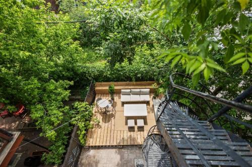 Sainte-Marie Apartamento | Luxurious 4BR with Sunny Deck Balcony