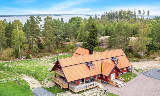 Vastra Nashulta Casa | Alojamiento de 5 habitaciones en Västra Näshulta