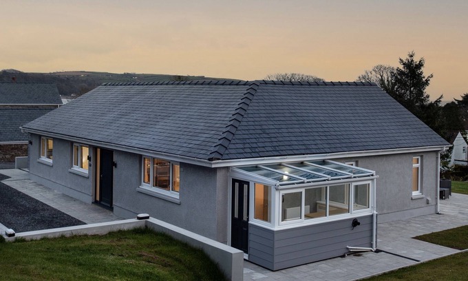 Llansteffan Casa | Luxurious Coastal Retreat in Wales