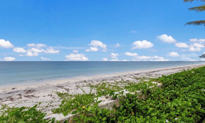 Boca Grande Casa | Luxurious Gulf Front 3BR home in Boca Grande Village, perfect for 6 guests - Large Private Pool