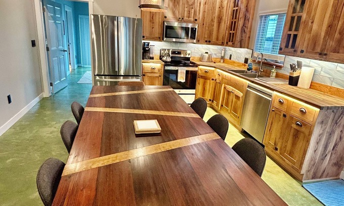 Bonner-West Riverside Casa | Luxurious Home,Hot Tub,Sauna-Cold Plunge,KettleHouse,River confluence&Missoula
