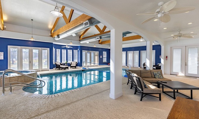 Marble Falls Casa | Luxurious Lakehouse With Indoor Pool-hot Tub-fire Pit