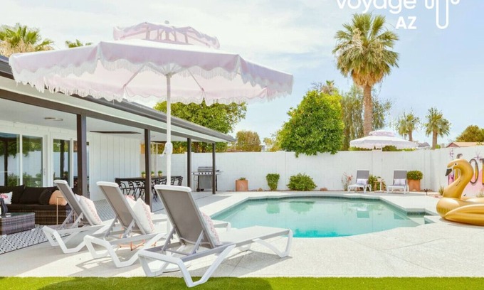 Papago Parkway Casa | Luxurious Old Town Scottsdale Getaway Heated Pool