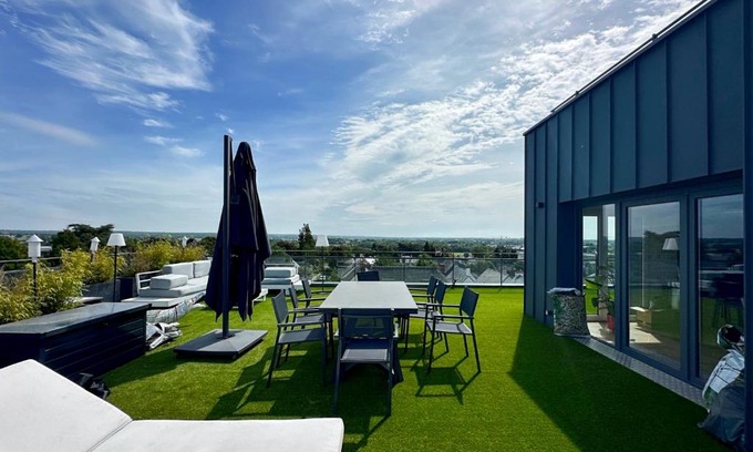 Noyal-sur-Vilaine Apartamento | Luxurious rooftop - 10mins from Rennes