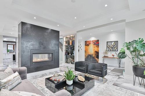 North York Apartamento | Luxurious Spa Retreat - Toronto Escape