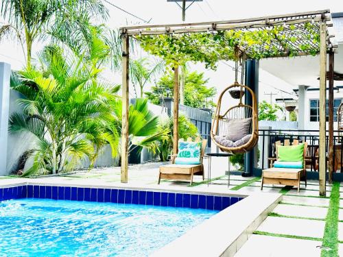 Adenta Villa | Luxurious Villa Pool Hot Tub and Bar