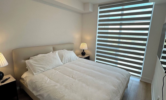 Watertown Condominio | Luxurious Waterdown Condo