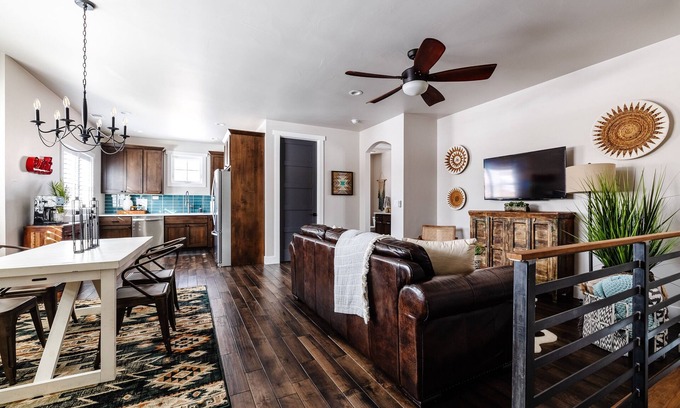 Loveland Casa | Lujo 1 cama - 1 baño Downtown Loveland - Capacidad 3