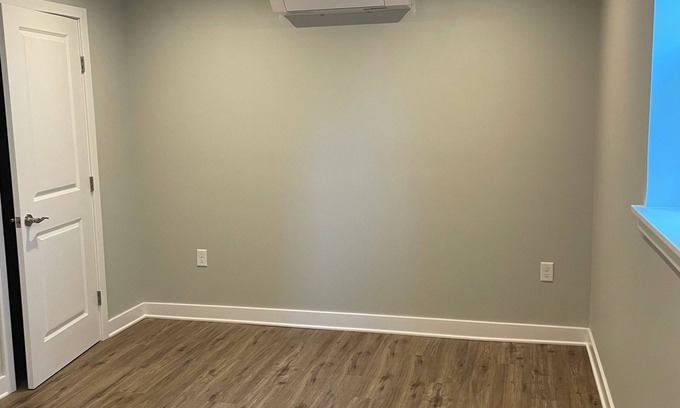 Point Breeze Apartamento | Luxury 1br 1ba APT 10mins to Airport + Wells Fargo + Lincoln Financial Field