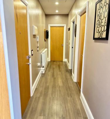 Dudley Apartamento | luxury 2 bedroom flat with a kitchen