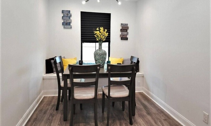 Read Boulevard West Casa | Luxury 2 bedroom with indoor fireplace and bonus room!