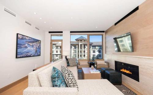 Snowmass Village Casa | Luxury 2bd 2ba Ski In & Ski Out 60