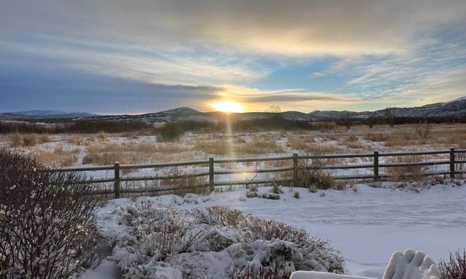Kimball Junction Casa | Luxury 2BR Park City Retreat with Mountain & Preserve Views & Saltwater Hot Tub
