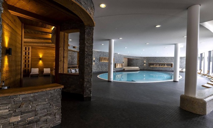 Valbella Apartamento | Luxury 4-person apartment in the holiday park Landal Alpine Lodge Lenzerheide