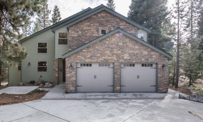 Shaver Lake Casa | Lujo 5 habitaciones 4. 5 baños Shaver Lake Home en Wildflower Village