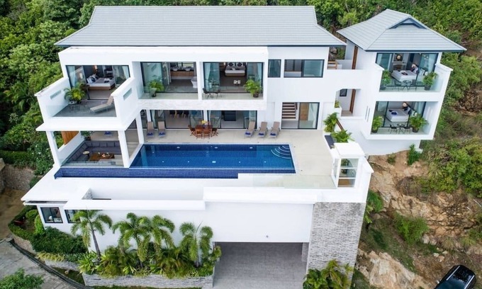 Moo 5 Villa | Lujo de 5 dormitorios w Infinity Pool