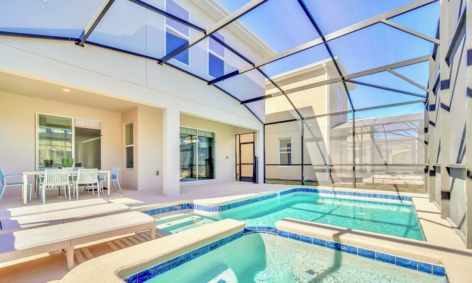 Campbell Casa | Luxury 6BR Home - Pool, Hot Tub, BBQ - Near Disney