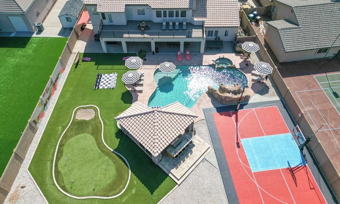 Mesa Casa | Luxury 6BR Retreat: Pool, BBQ, Theater & Games