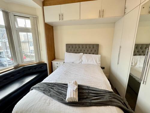 Luton Apartamento | Luxury 8 Bed Home Near Luton Airport