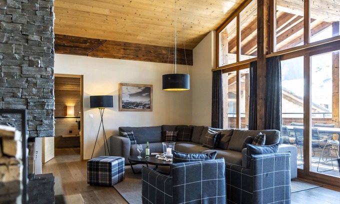 Valbella Apartamento | Luxury 8-person penthouse in the holiday park Landal Alpine Lodge Lenzerheide