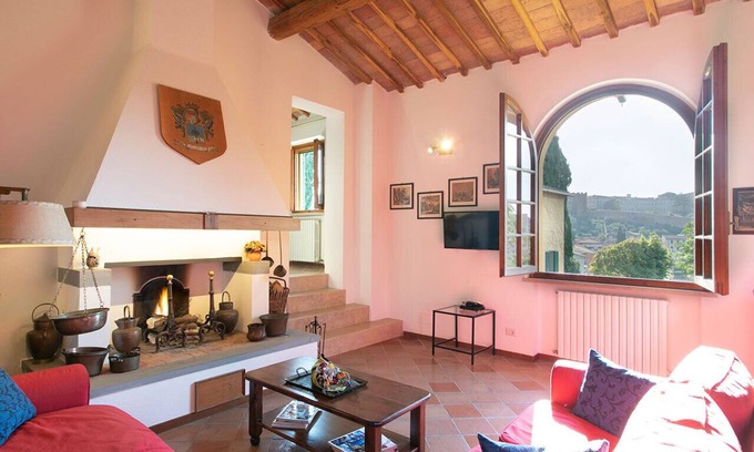 Siena Casa | Apartamento de lujo en villa toledana con piscina: ¡Vista privada a Siena!